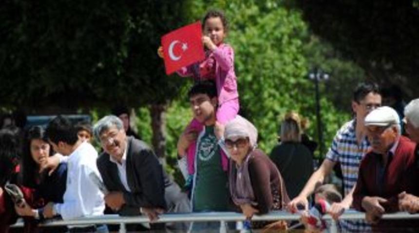 Manavgatlılar Bisiklet&ccedil;ilere Antalya'ya Alkışlarla Uğurladı