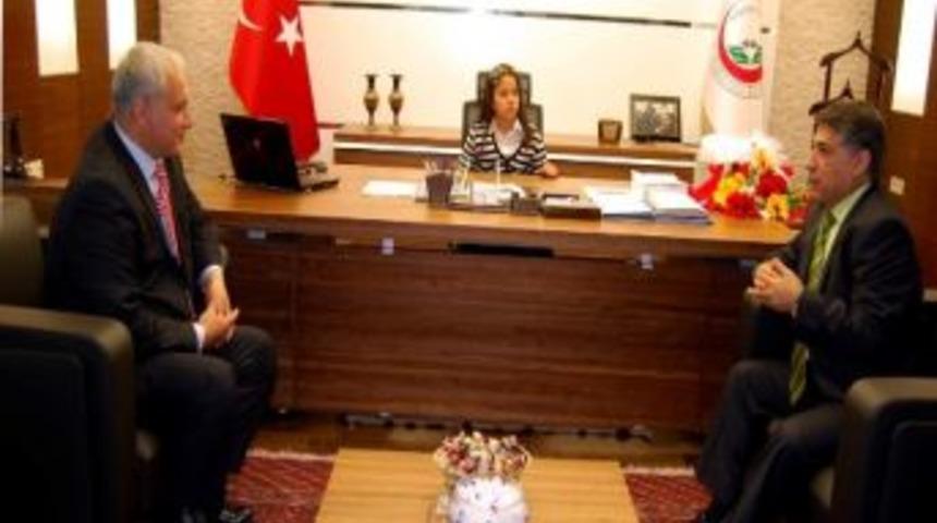 Oğuzeli İl&ccedil;e Belediye Başkanı &Ouml;ztekin Makamını &Ccedil;ocuklara Bıraktı