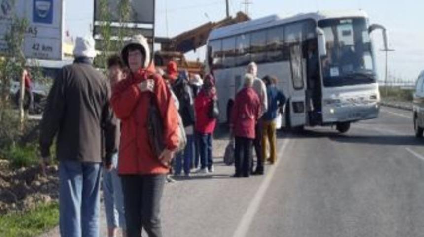32 Macar Turist &Ouml;l&uuml;mden D&ouml;nd&uuml;