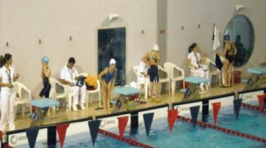 Y&uuml;zme De T&uuml;rkiye Şampiyonu Kayseri&rsquo;den Sude Yıldız Oldu