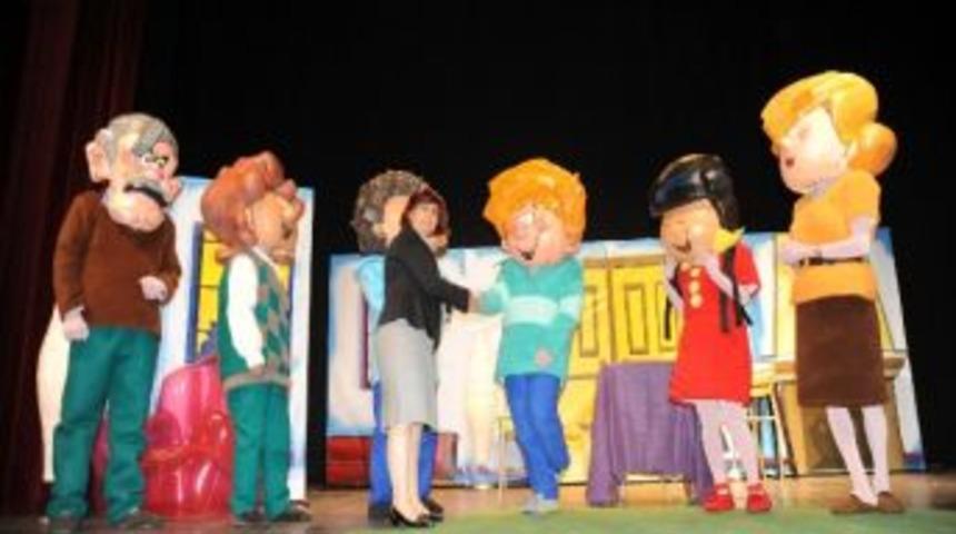 Aydın Belediyesi &Ccedil;ocuk K&uuml;lt&uuml;r Şenliği Başladı