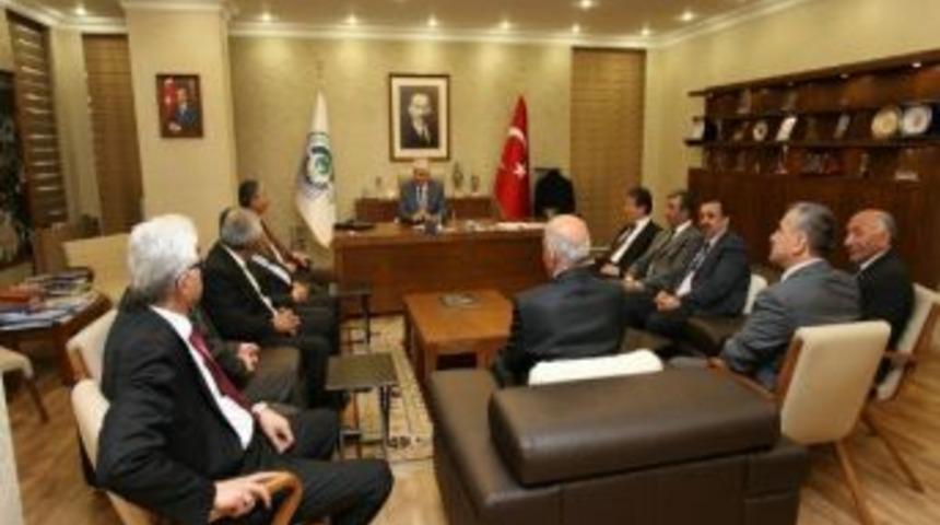 Mihalı&ccedil;&ccedil;ıklılar Derneği&rsquo;nden Başkan Sakallı&rsquo;yı Ziyaret