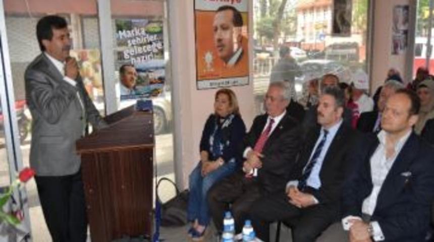 Ak Parti Toroslar İl&ccedil;e Danışma Meclisi Toplantısı