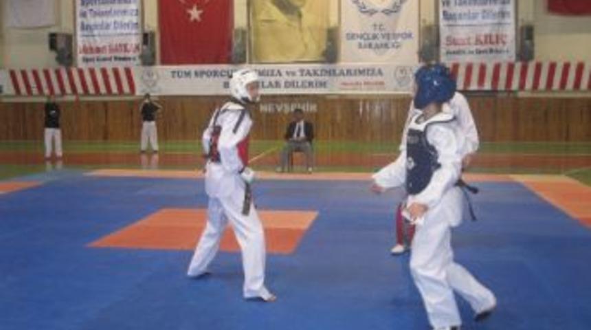 Taekwondo Anadolu Ligi 2. Kademe M&uuml;sabakaları Nevşehir&rsquo;de Yapıldı