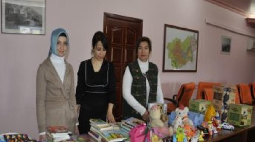 23 Nisan&rsquo;da Kitap Ve Oyuncakla Sevinecekler