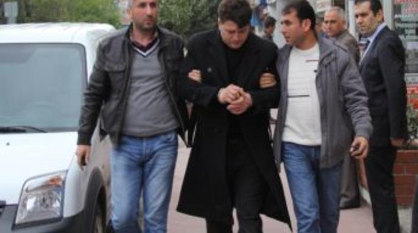 Pompalı T&uuml;fekle Kuyumcuyu Soydu