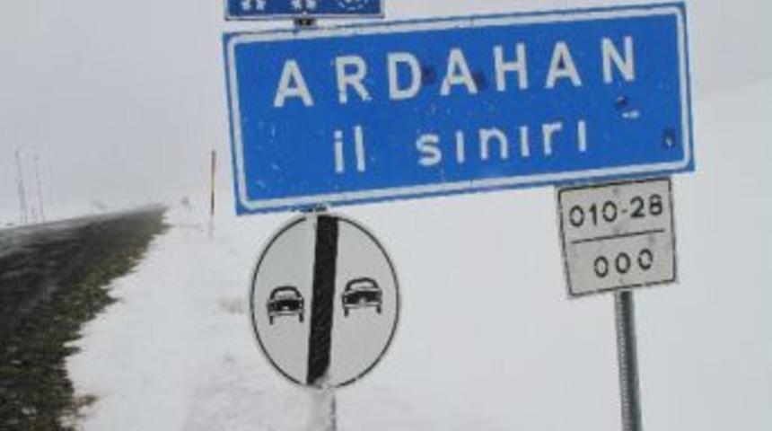 Ardahan&rsquo;a Nisan&rsquo;da Kar S&uuml;rprizi