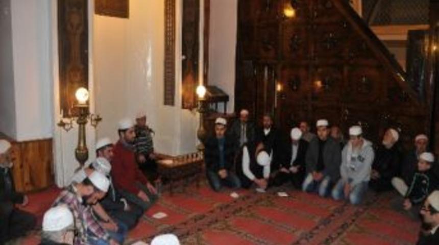 Nasrullah Camii Kur&rsquo;an Ziyafetine Sahne Oldu