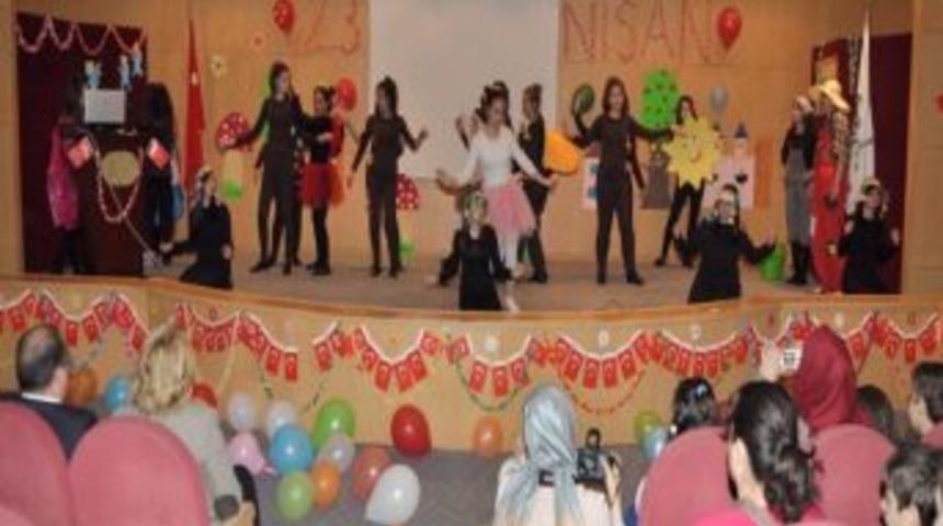 Minik Hastaların 23 Nisan Coşkusu