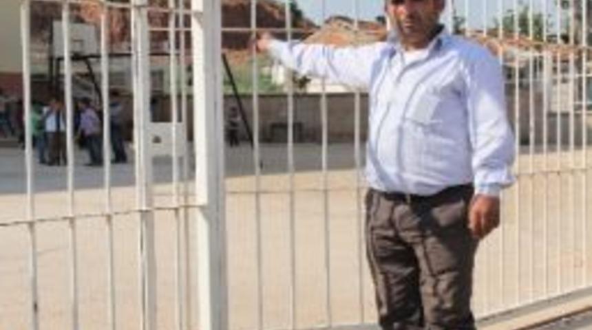 Oğlunun &Ouml;l&uuml;m&uuml;yle İlgili Hukuki S&uuml;rece İsyan Etti