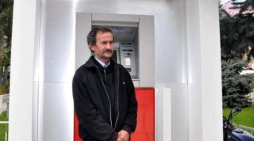 Telefonda, "ter&ouml;r &Ouml;rg&uuml;t&uuml;ne Para Aktarıyorsun" Deyince Bayıldı