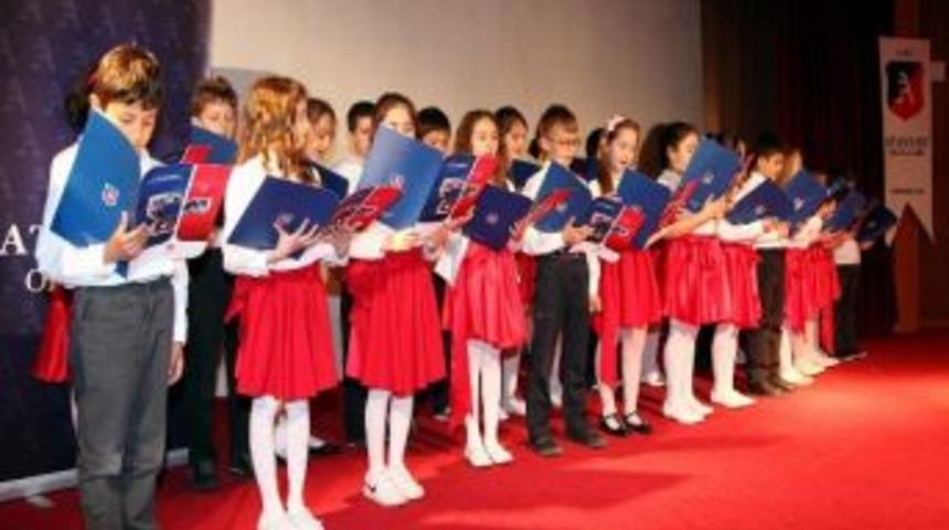 &Ouml;ğrencilerden &lsquo;atat&uuml;rk&rsquo;&uuml;n &Ccedil;ocukları&rsquo; G&ouml;sterisi