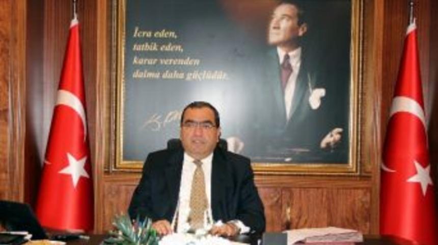 Kaymakam Okur&rsquo;un 23 Nisan Mesajı