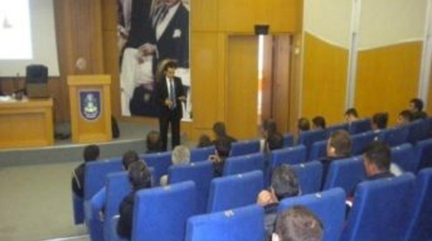 İşkur'dan H&uuml;k&uuml;ml&uuml;lere İş Arama Teknikleri Semineri