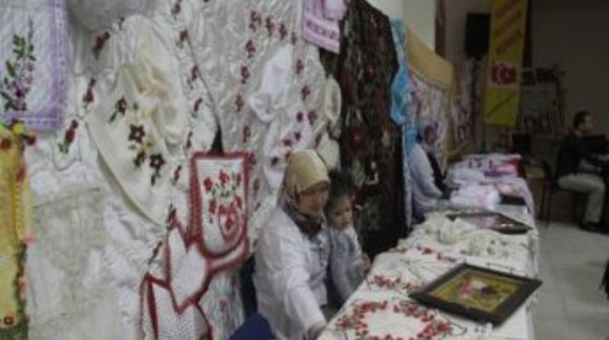 Sarı&ccedil;am Halk Eğitim'den G&ouml;rkemli Kutlama