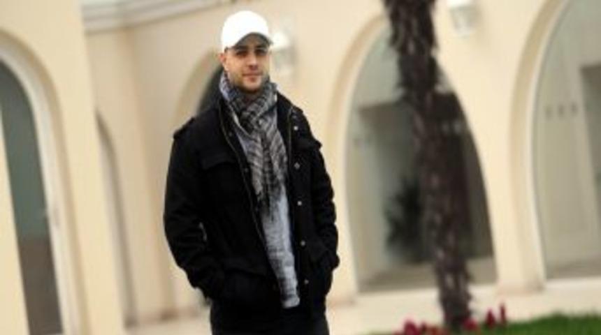 G&uuml;len&rsquo;in Şiirini Besteleyen Maher Zain&rsquo;den Samimi A&ccedil;ıklamalar