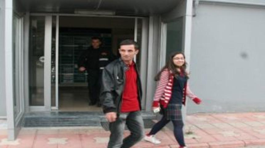 Asans&ouml;rde Kalan 9 Kişiyi İtfaiye Ekipleri Kurtardı