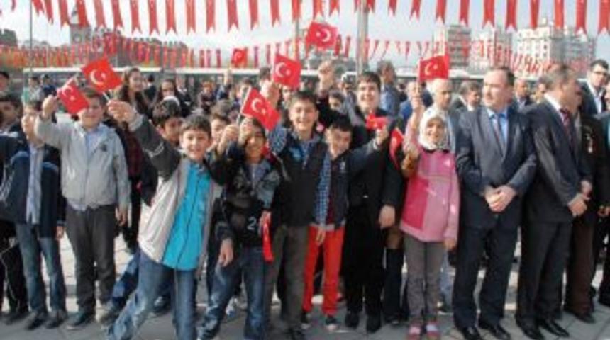 23 Nisan Ulusal Egemenlik Ve &Ccedil;ocuk Bayramı T&ouml;renlerle Kutlanıyor
