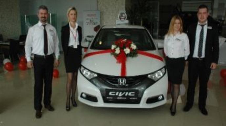 Onur Honda Yeni Civic`i Tanıttı