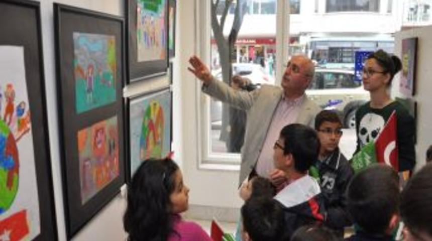 &Ccedil;ocuk Meclisi&rsquo;nden 23 Nisan&acute;a &Ouml;zel Sergi