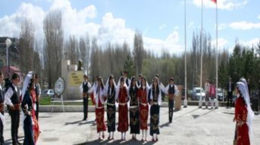 Pasinler'de 23 Nisan Ulusal Egemenlik Ve &Ccedil;ocuk Bayramı Kutlandı