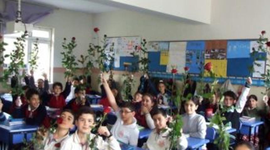 Gaziosmanpaşa Ortaokulu&rsquo;nda Kutlu Doğum Coşkusu