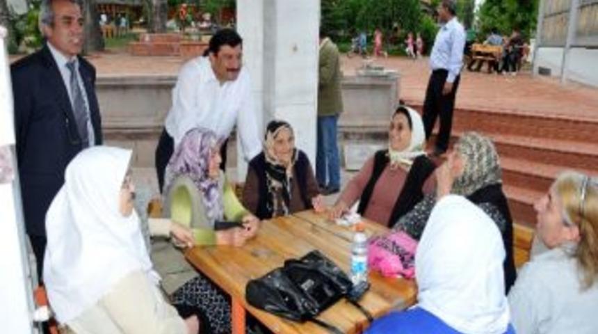 Ke&ccedil;i&ouml;ren Belediye Başkanı Ak, Halkla Birarada