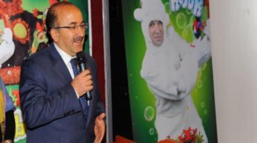 &Ccedil;ocuklara &Ccedil;evre Bilinci Tiyatro İle Anlatıldı