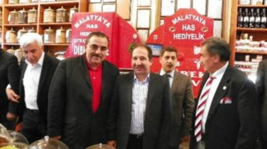 Ak Parti Milletvekili Faruk &Ouml;z Esnafı Ziyaret Etti