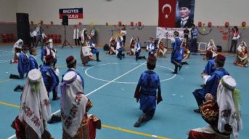 &Ouml;zel Erciyes Eğitim Kurumları&rsquo;nda 23 Nisan Coşkusu