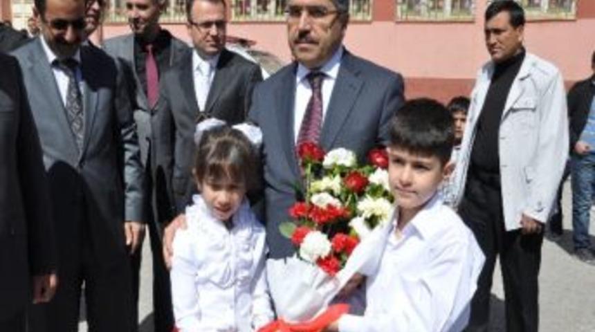 23 Nisan Ulusal Egemenlik Ve &Ccedil;ocuk Bayramı