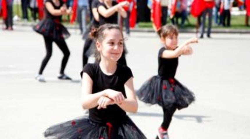 Adana’da 23 Nisan Coşkusu