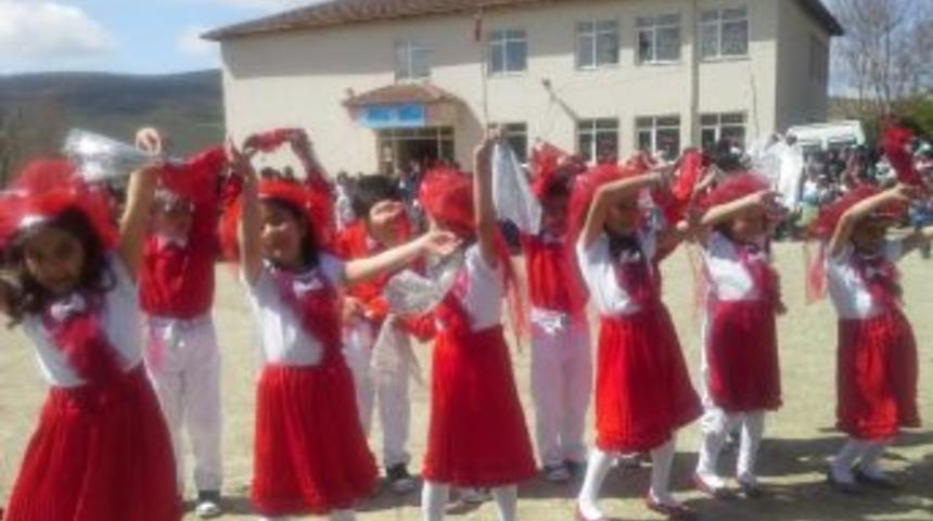 &Ccedil;iftlikk&ouml;yl&uuml; Miniklerin 23 Nisan Coşkusu