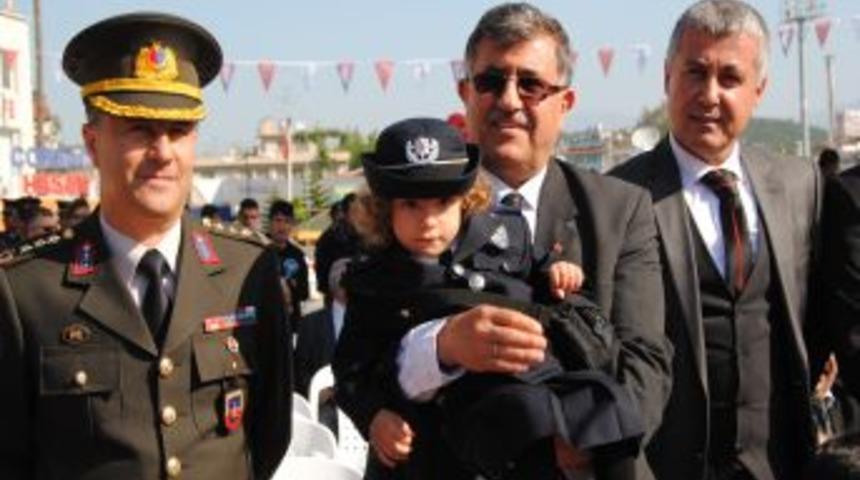 Manavgat'ta &Ccedil;ocuk Bayramı'nda Protokol Koltuğuna &Ccedil;ocuklar Oturdu