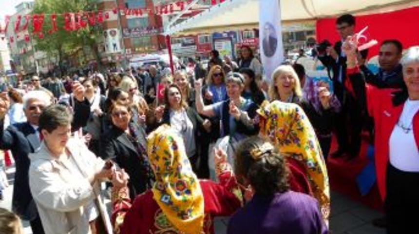 23 Nisan Ulusal Egemenlik Ve &Ccedil;ocuk Bayramı T&ouml;renlerle Kutlanıyor