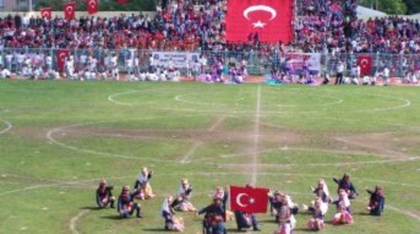 Osmaniye'de 23 Nisan Kutlamaları