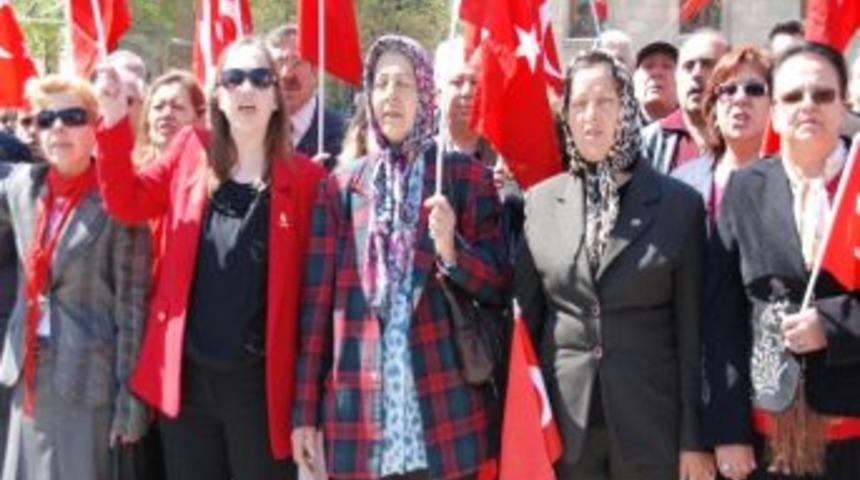 Chp'ye &Ccedil;elenk İzni