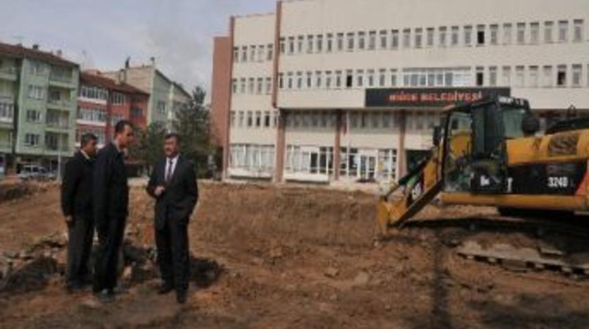 Niğde Kent Meydanı &Ccedil;alışmaları Devam Ediyor