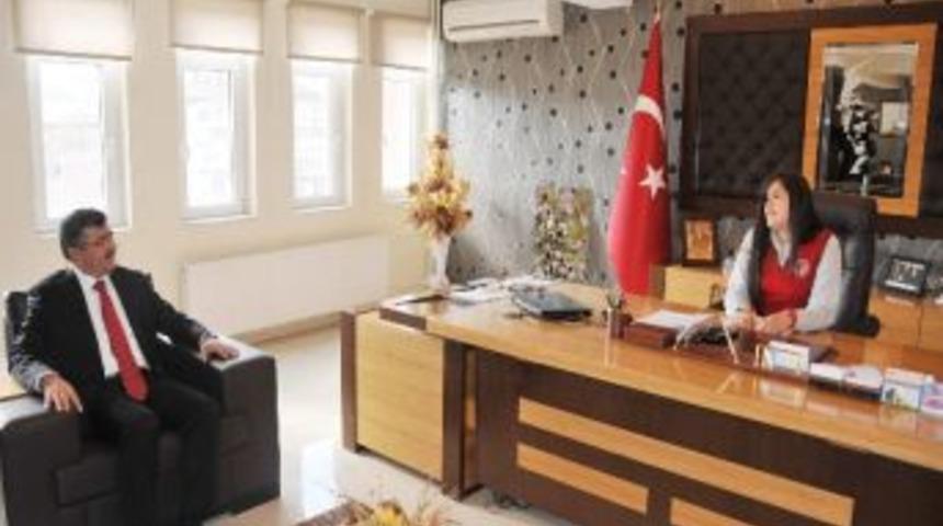 Başkanlık Makamına Beyzanur G&uuml;rb&uuml;z Oturdu