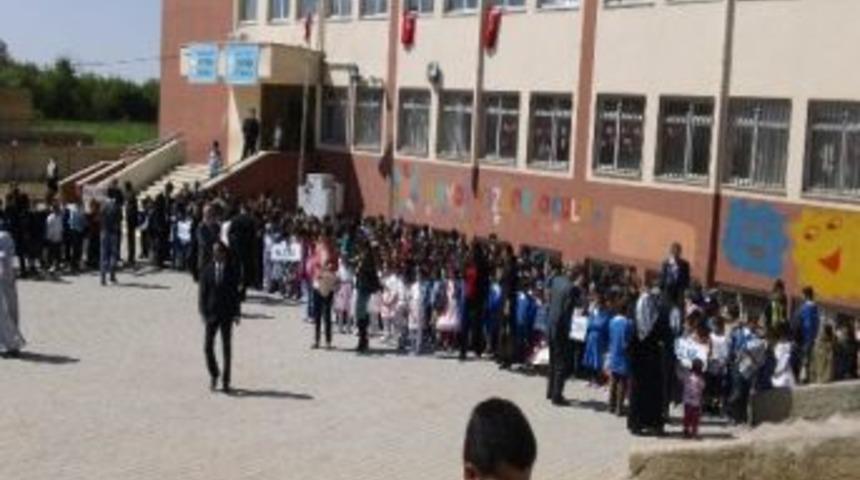 Bozova'da 23 Nisan &Ccedil;oşkusu