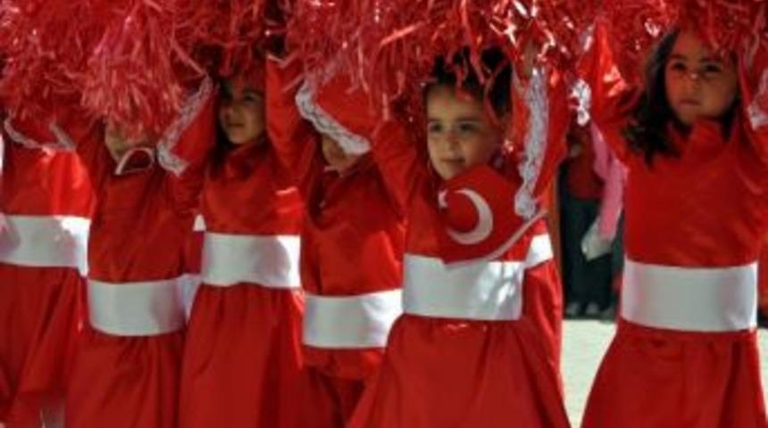 Suşehri&rsquo;nde 23 Nisan Ulusal Egemenlik Ve &Ccedil;ocuk Bayramı Coşkuyla Kutlandı