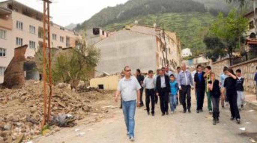 Manisa'daki Kamulaştırma &Ccedil;alışmaları Lalapaşa Mahallesi'ne Nefes Aldırdı