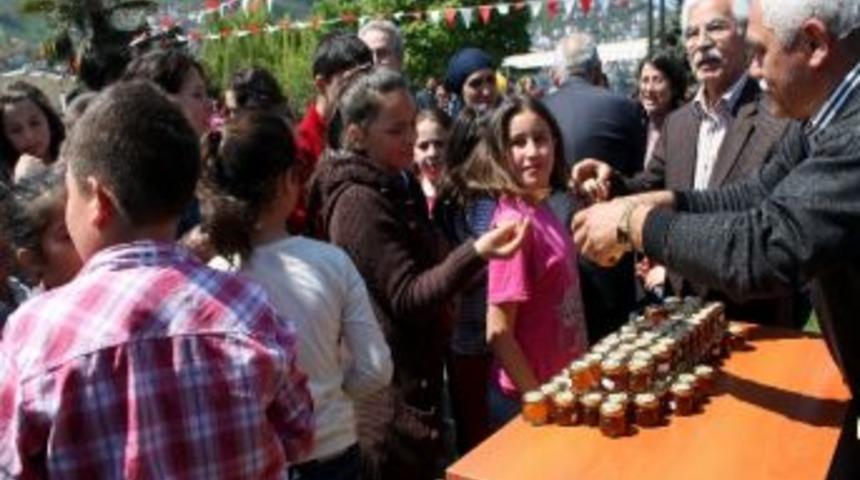 &ldquo;bal&rdquo; Gibi 23 Nisan