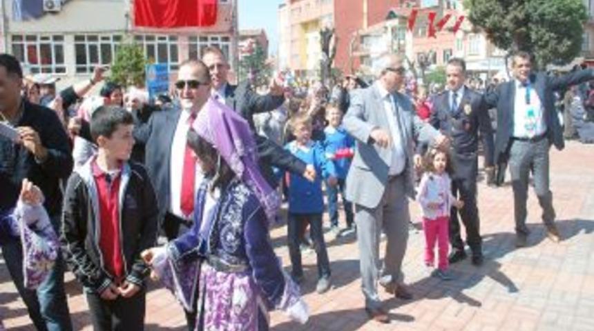 23 Nisan Ulusal Egemenlik Ve &Ccedil;ocuk Bayramı T&ouml;renlerle Kutlanıyor