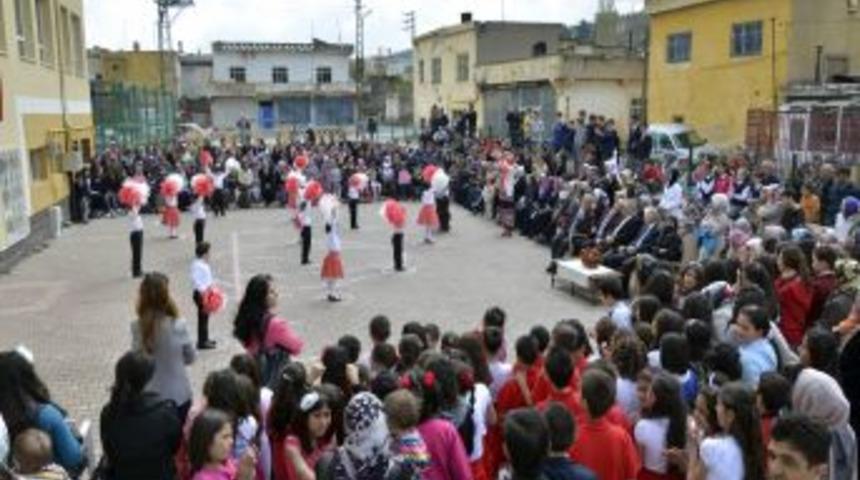 23 Nisan Ulusal Egemenlik Ve &Ccedil;ocuk Bayramı T&ouml;renlerle Kutlanıyor