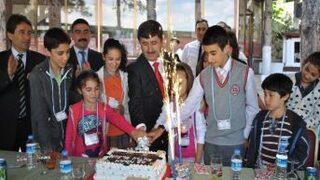 Amasya’da Öğrencilere 23 Nisan Yemeği