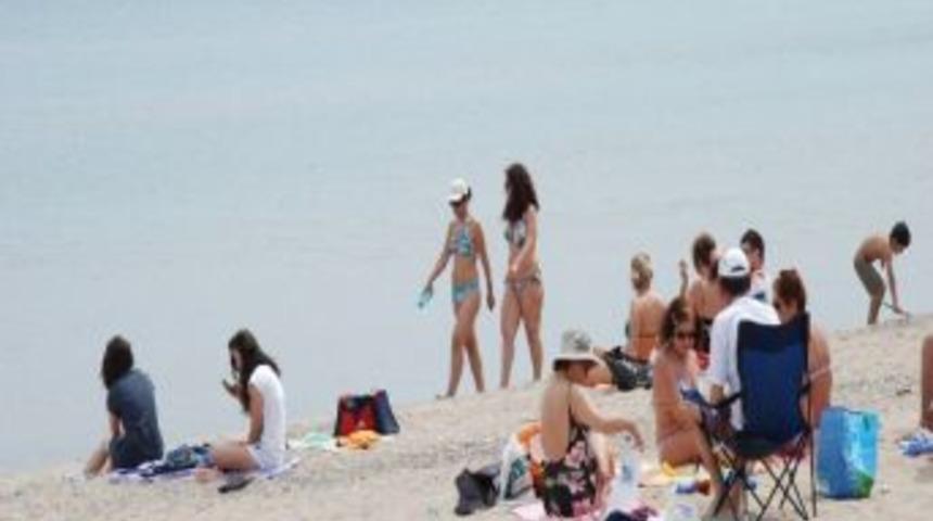 Didimli &Ccedil;ocukların 23 Nisan&rsquo;da Deniz Keyfi