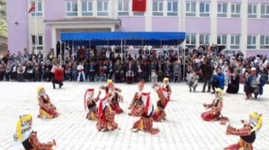 23 Nisan Ulusal Egemenlik Ve &Ccedil;ocuk Bayramı T&ouml;renlerle Kutlandı