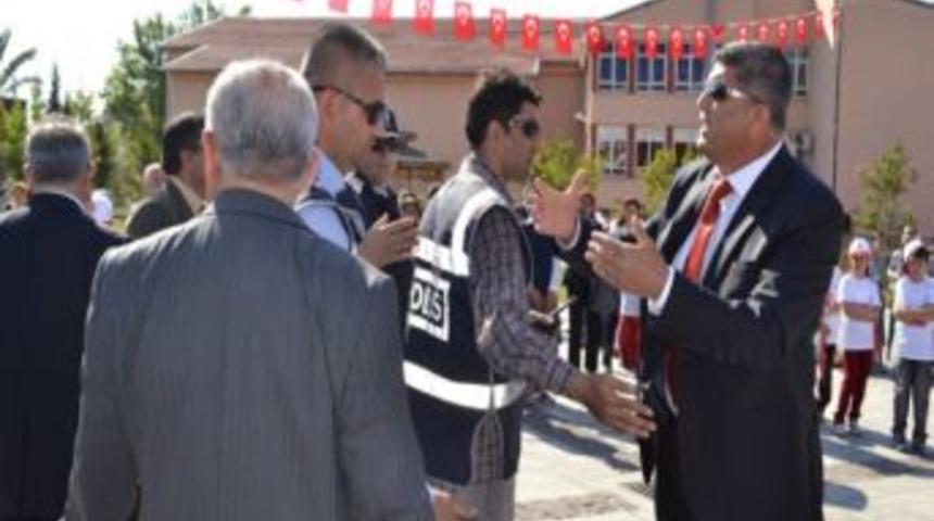 Anamur'da 23 Nisan T&ouml;reninde Gerginlik Yaşandı
