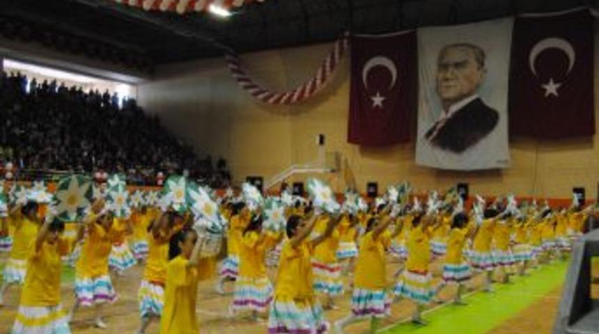 Elazığ'da 23 Nisan B&uuml;y&uuml;k Coşkuyla Kutlandı